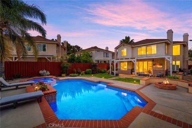 18541 Olympian Court, Canyon Country, CA 91351