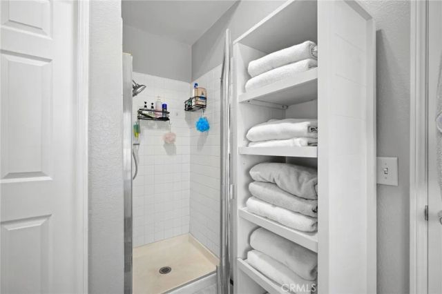 18541 Olympian Court, Canyon Country, CA 91351