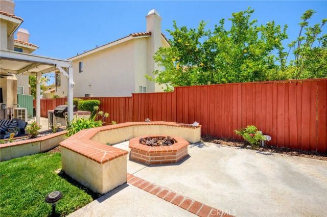 18541 Olympian Court, Canyon Country, CA 91351