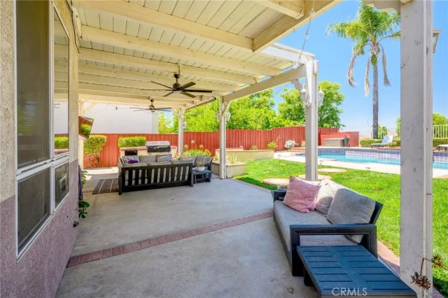 18541 Olympian Court, Canyon Country, CA 91351