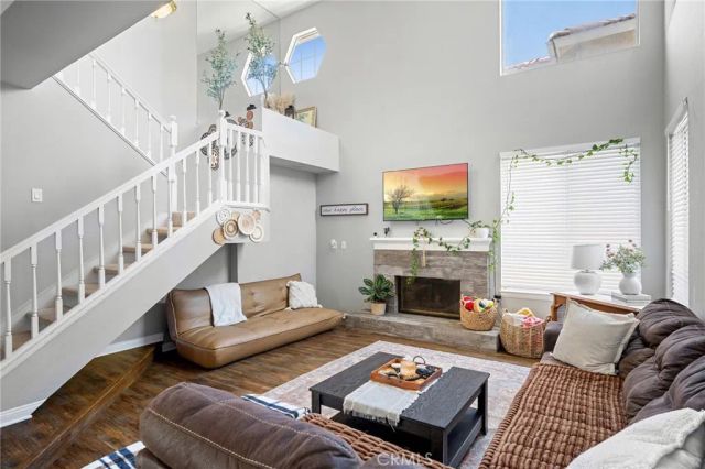 18541 Olympian Court, Canyon Country, CA 91351