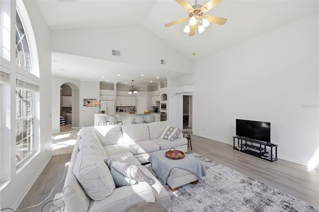 9605 SW 33RD LANE, Gainesville, FL 32608