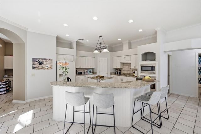 9605 SW 33RD LANE, Gainesville, FL 32608