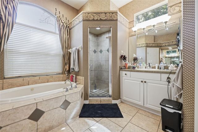 9605 SW 33RD LANE, Gainesville, FL 32608