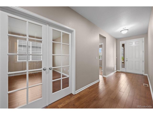 4961 S Versailles Cir, Aurora, CO 80015