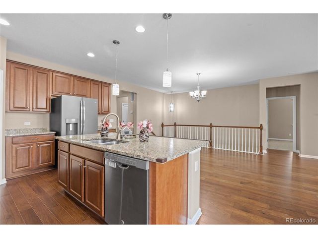 4961 S Versailles Cir, Aurora, CO 80015