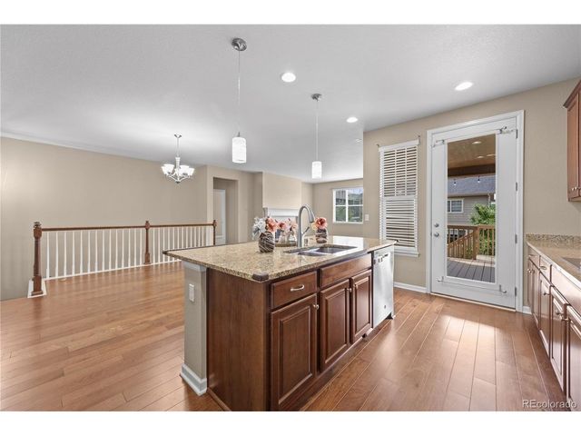 4961 S Versailles Cir, Aurora, CO 80015