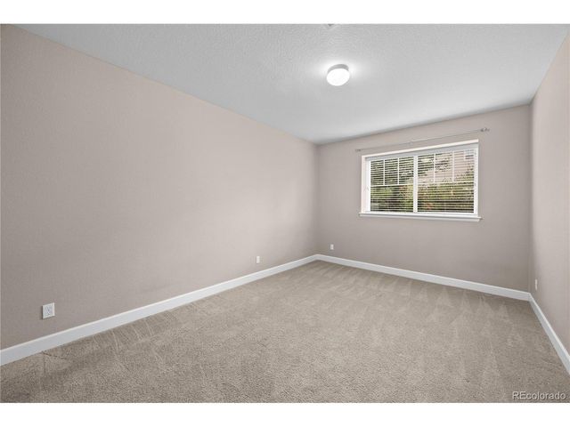 4961 S Versailles Cir, Aurora, CO 80015