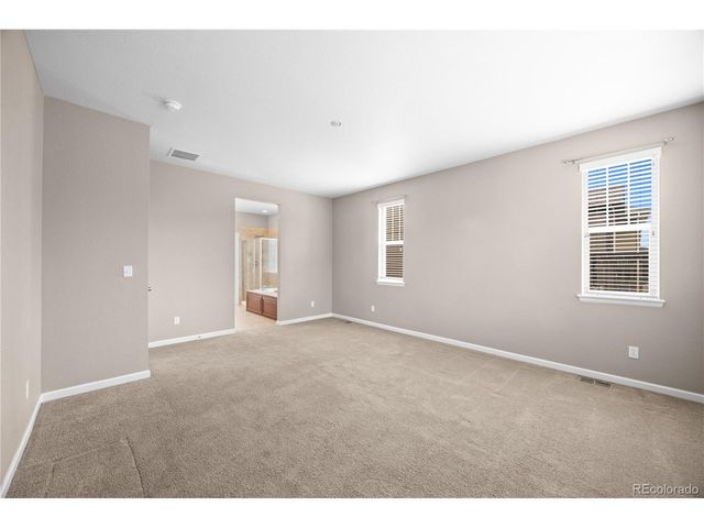 4961 S Versailles Cir, Aurora, CO 80015