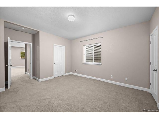 4961 S Versailles Cir, Aurora, CO 80015