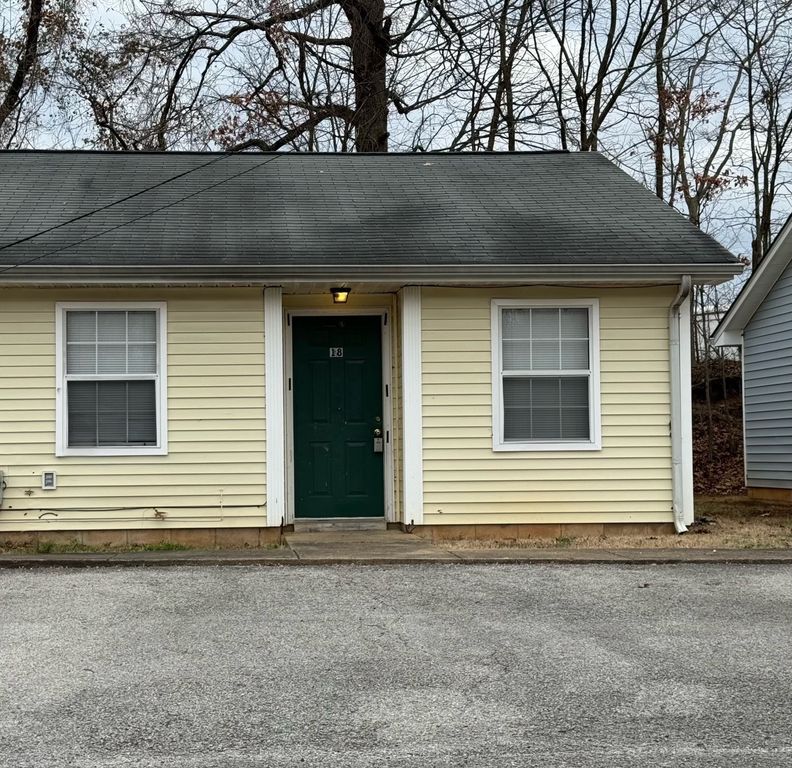 1375 Thompsonville Lane Unit 18, Oak Grove, KY 42262