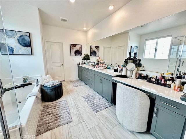 41378 Harvey Mudd, Palm Desert, CA 92211