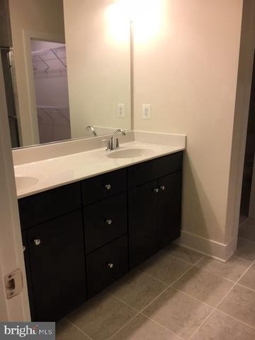 44804 TIVERTON SQ, Ashburn, VA 20147