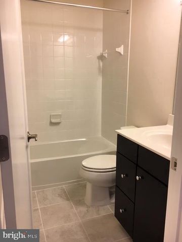 44804 TIVERTON SQ, Ashburn, VA 20147