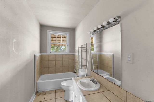 4046 Adams Ave, Baton Rouge, LA 70802