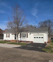 102 CORIELL Street, Green Valley, IL 61534
