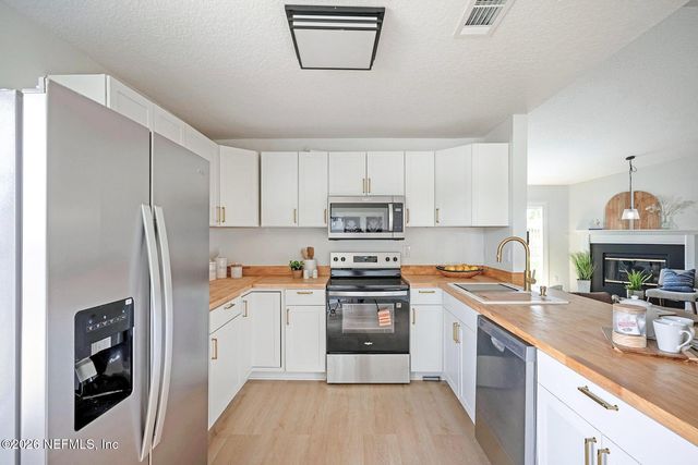 12570 LONG LAKE Court, Jacksonville, FL 32225