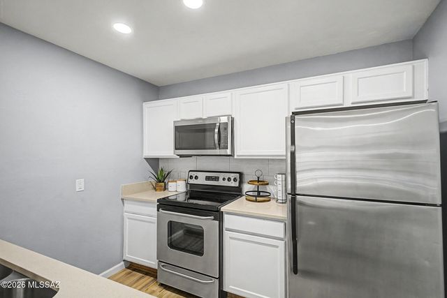 5675 N Camino Esplendora Apt 7141, Tucson, AZ 85718