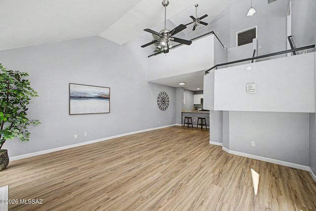 5675 N Camino Esplendora Apt 7141, Tucson, AZ 85718
