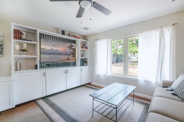 1810 Quanah Parker TRL, Austin, TX 78734