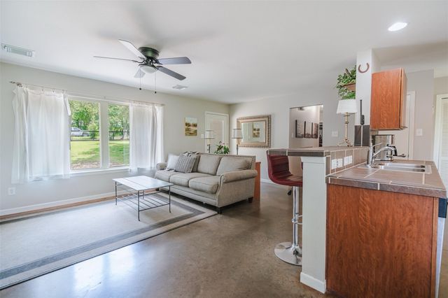 1810 Quanah Parker TRL, Austin, TX 78734