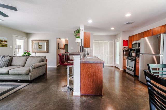 1810 Quanah Parker TRL, Austin, TX 78734