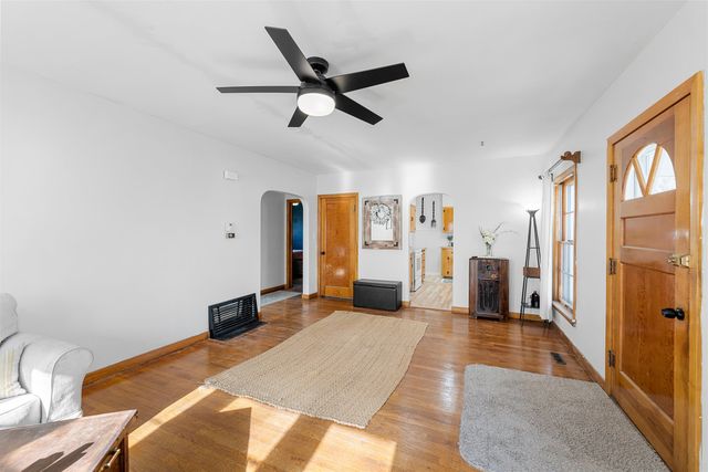 408 S 12th St, Salina, KS 67401