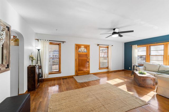 408 S 12th St, Salina, KS 67401