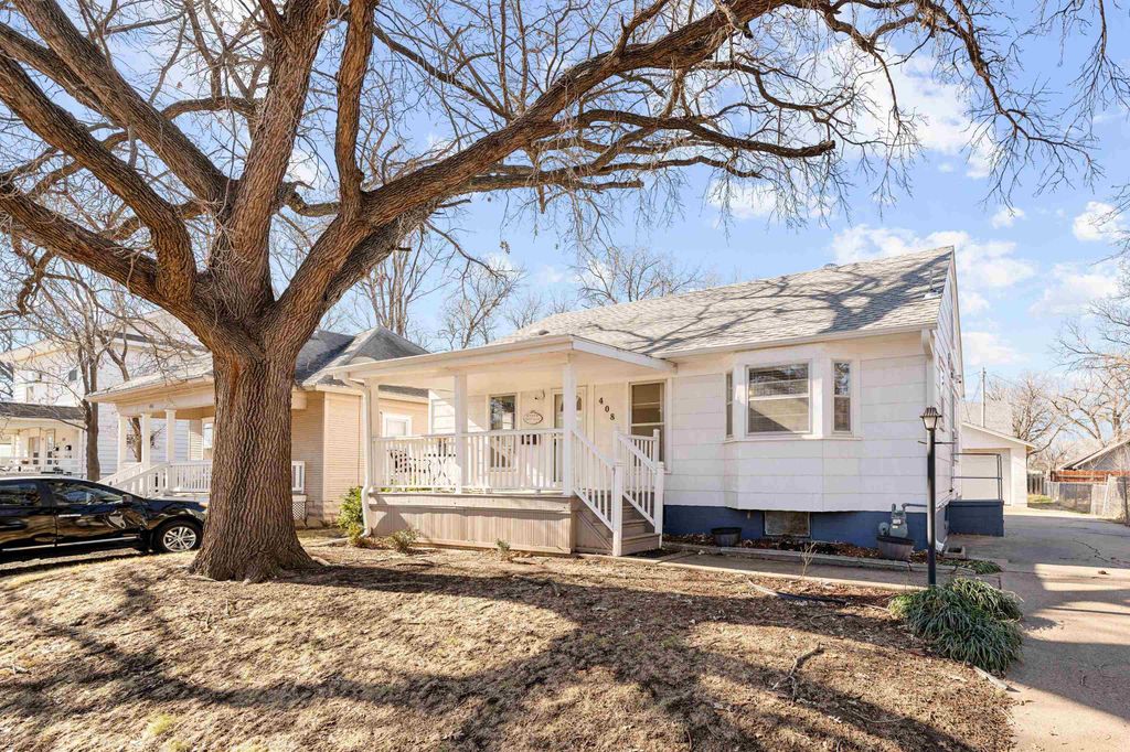 408 S 12th St, Salina, KS 67401