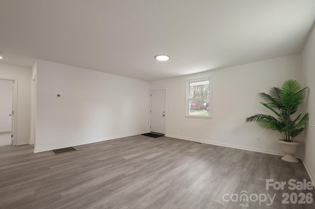 1417 N Oakwood Street, Gastonia, NC 28052