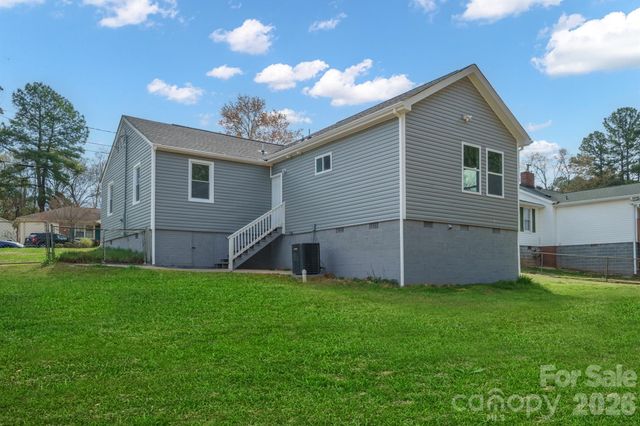 1417 N Oakwood Street, Gastonia, NC 28052