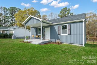 1417 N Oakwood Street, Gastonia, NC 28052