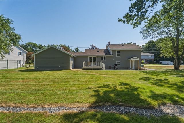 38 Montaup Ave, Dracut, MA 01826