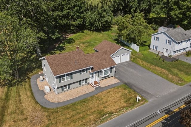 38 Montaup Ave, Dracut, MA 01826