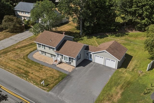 38 Montaup Ave, Dracut, MA 01826