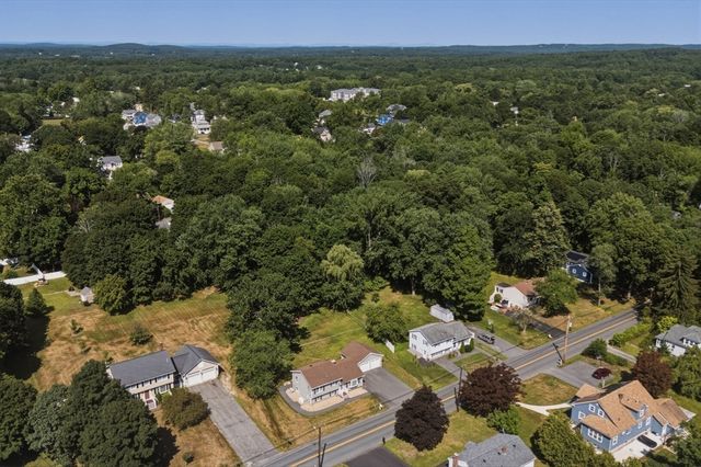 38 Montaup Ave, Dracut, MA 01826