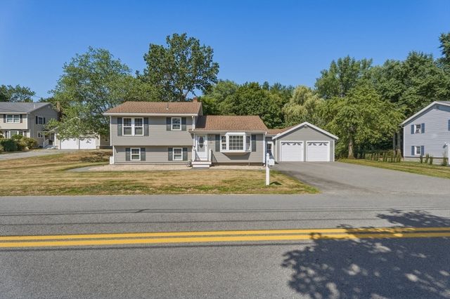 38 Montaup Ave, Dracut, MA 01826