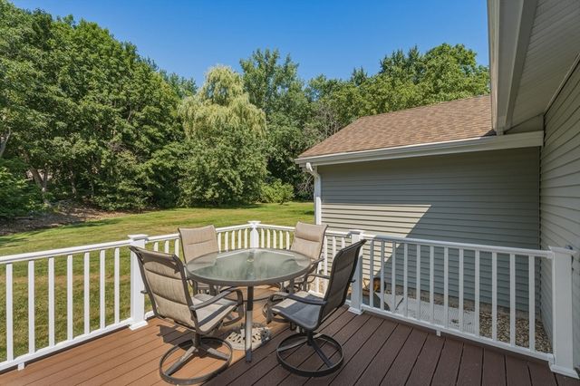 38 Montaup Ave, Dracut, MA 01826