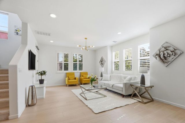 1855 Trento Loop, Milpitas, CA 95035