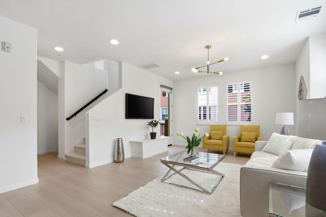 1855 Trento Loop, Milpitas, CA 95035