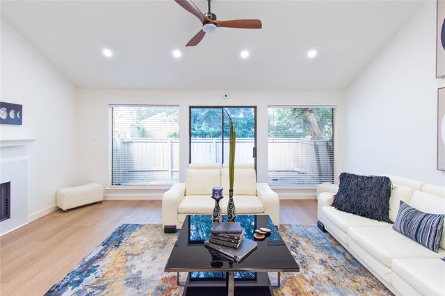 1364 Chardonnay Drive, Houston, TX 77077