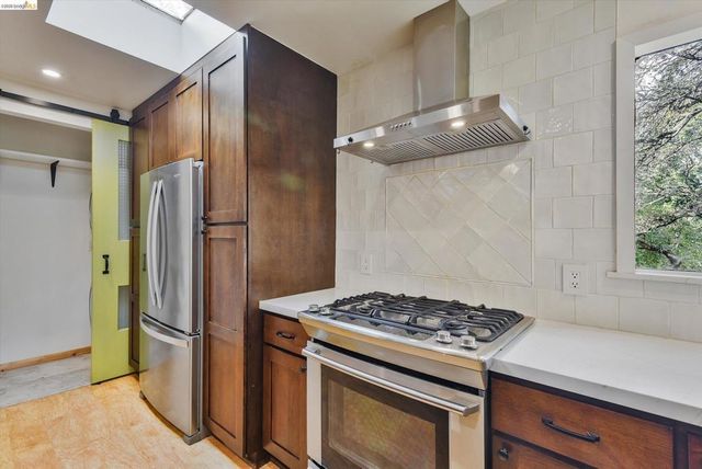 9 9 Wildwood Road, Orinda, CA 94563