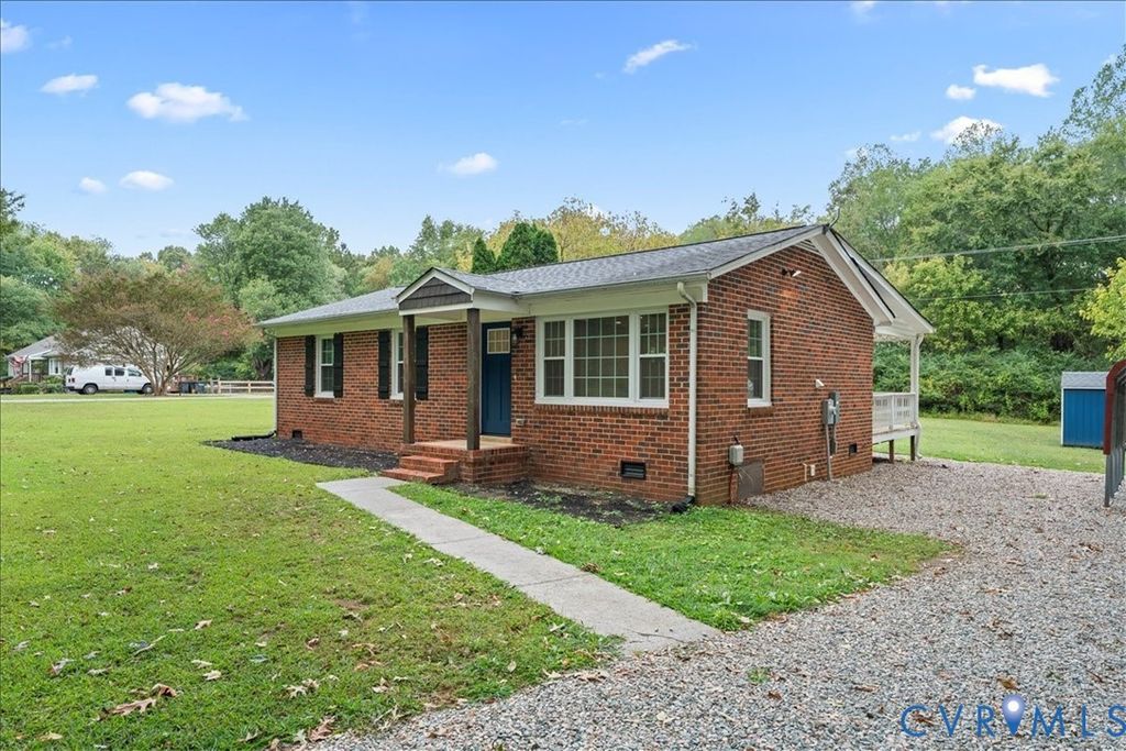 3083 Judes Ferry Rd, Powhatan, VA 23139