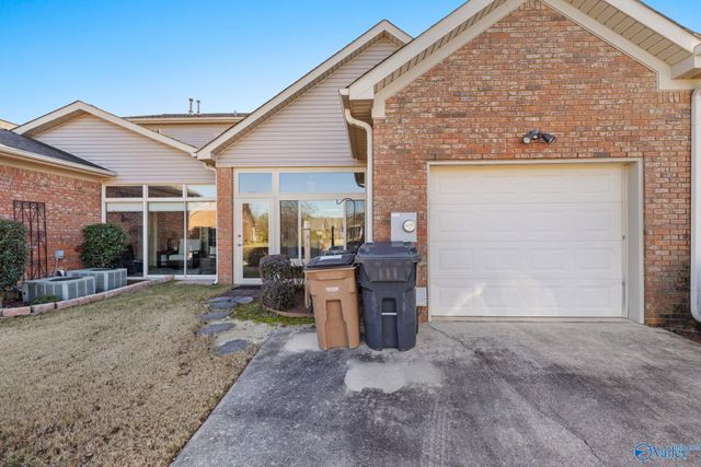 2618 Brompton Lane SW, Decatur, AL 35603