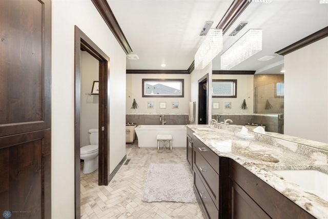 6023 Wildflower Drive S, Fargo, ND 58104