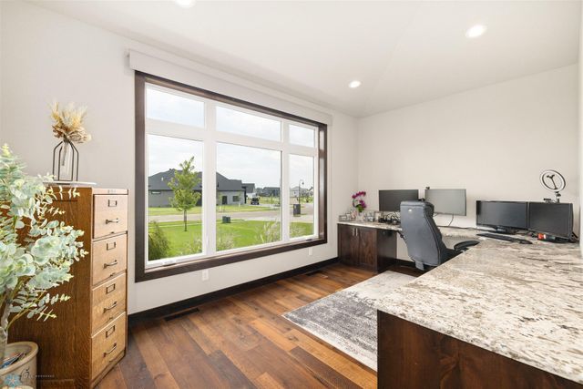 6023 Wildflower Drive S, Fargo, ND 58104