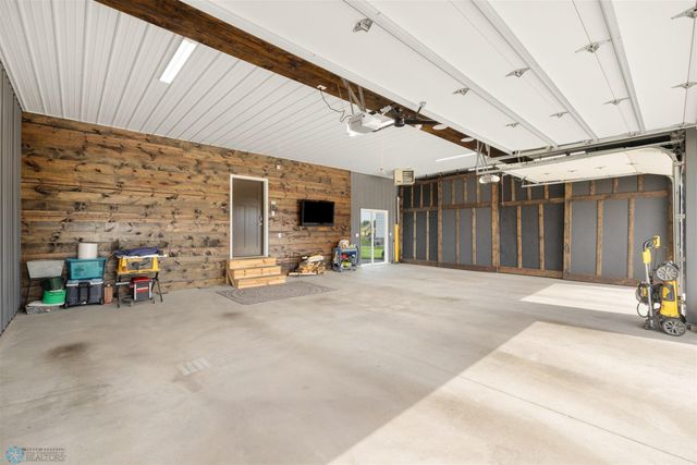 6023 Wildflower Drive S, Fargo, ND 58104