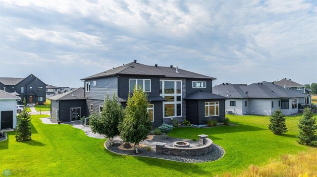 6023 Wildflower Drive S, Fargo, ND 58104