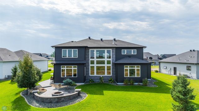 6023 Wildflower Drive S, Fargo, ND 58104