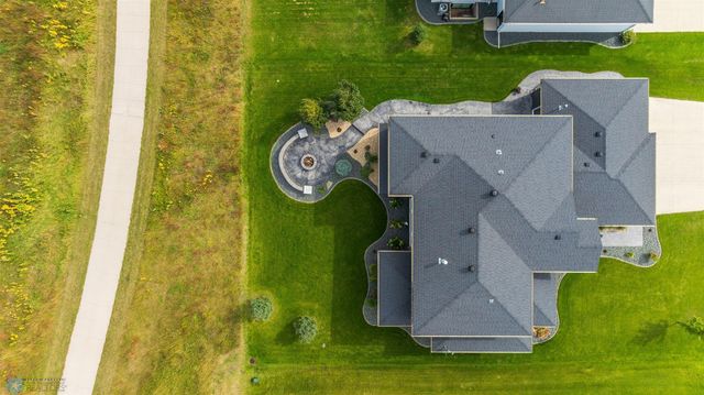 6023 Wildflower Drive S, Fargo, ND 58104